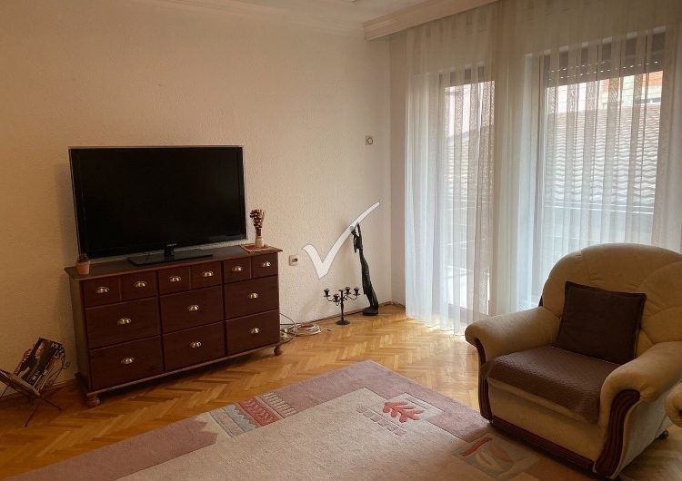 Shtëpi 160 m² në lagjen Aktash