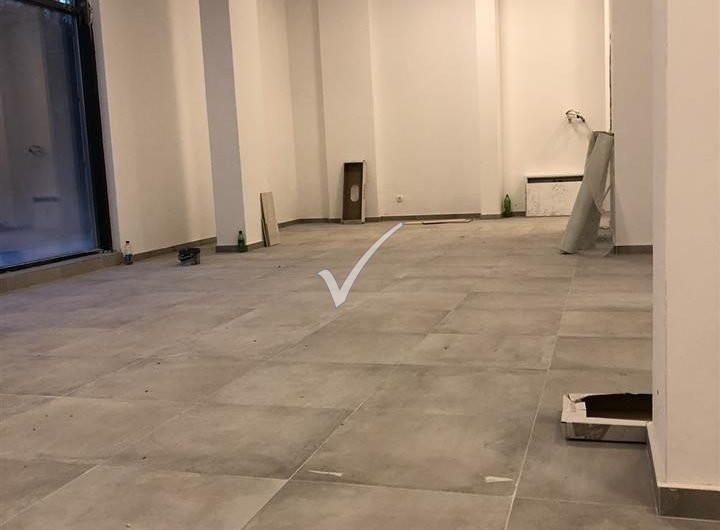 Lokal 76 m² në lagjen Aktash