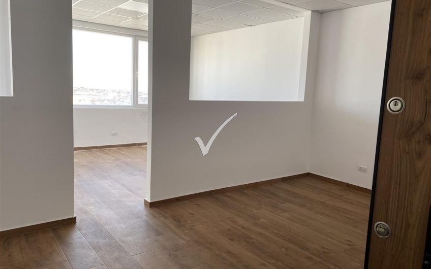 Lokal 63 m² në lagjen Hajvali (tek Pallati i Avokatëve)