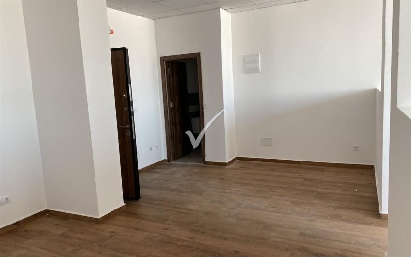 Lokal 63 m² në lagjen Hajvali (tek Pallati i Avokatëve)