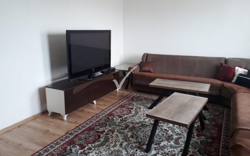 SHTËPI 82 M² NË LAGJEN E SPITALIT