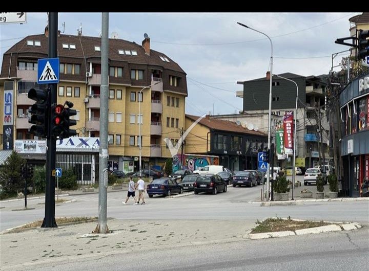 LOKAL 117M2 NË LAGJEN E STUDENTAVE