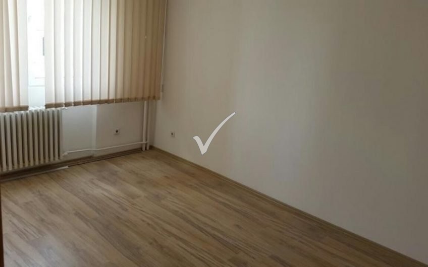 BANESË(ZYRË) 70M2 NË AKTASH