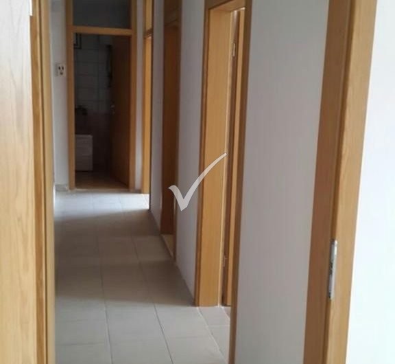 BANESË(ZYRË) 70M2 NË AKTASH