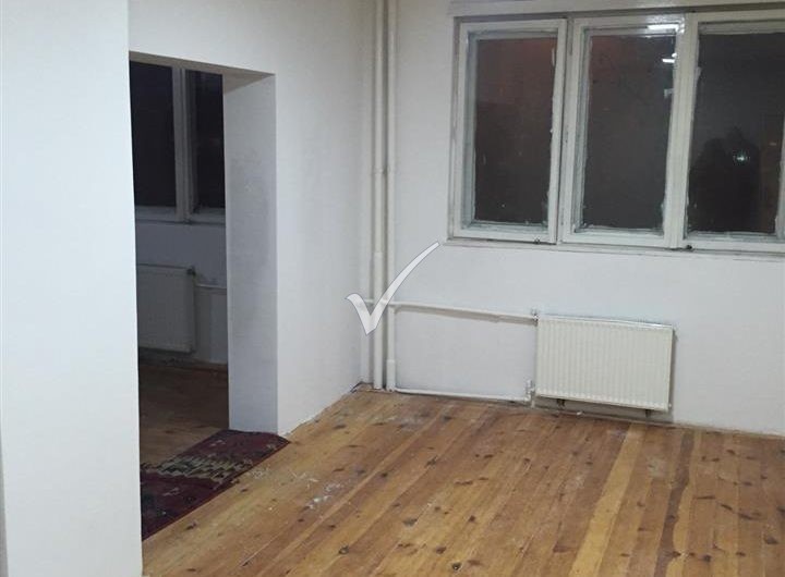 BANESË(LOKAL) 60M2 NË ULPIANË