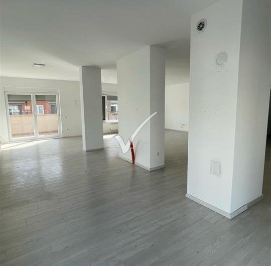 PENTHOUSE 260M2 NË RRUGËN B