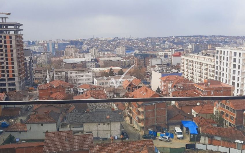 BANESË 95M2 PËR ZYRE