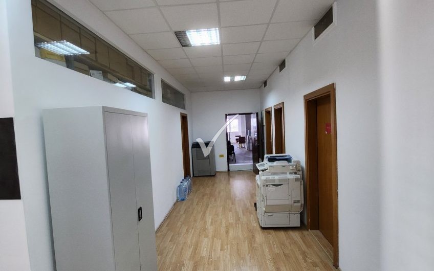 LOKAL 500M2 NË VETERNIK