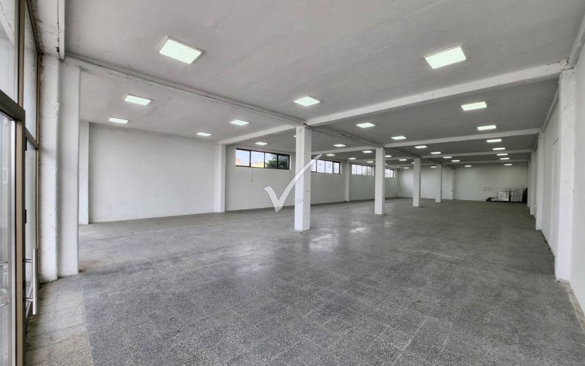 LOKAL 500M2 NË VETERNIK