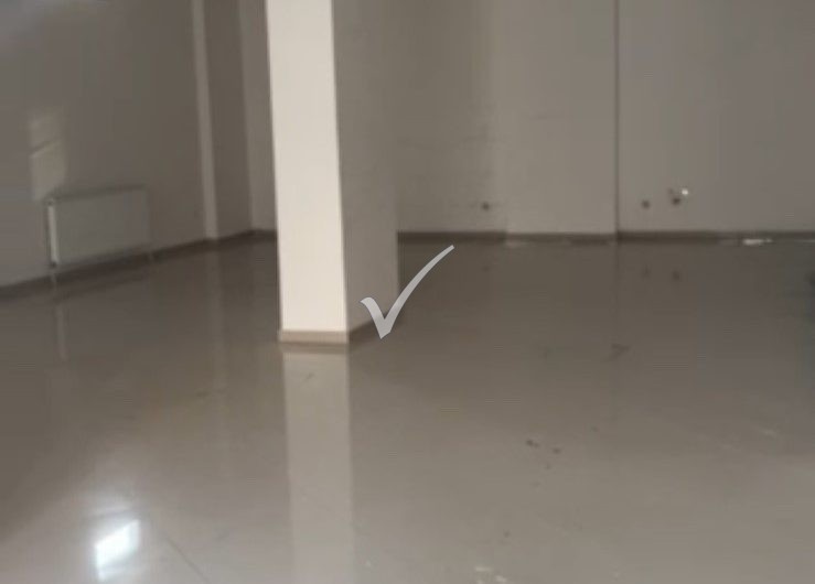 LOKAL 130M2 NË TOPHANE