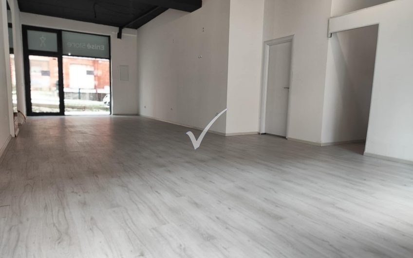 LOKAL 64M2 NE RRUGËN B