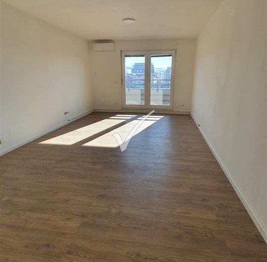 PENTHOUSE 3+1 NË RRUGËN B