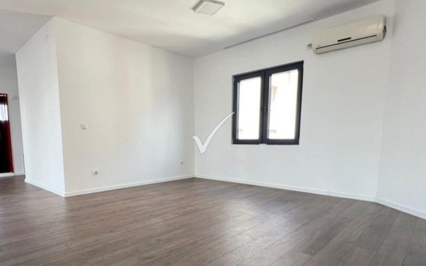 PENTHOUSE 120M2 NË QENDËR